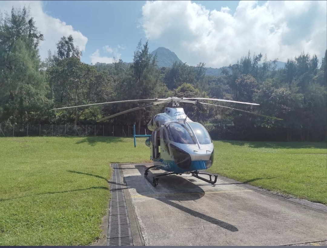 md902 打飞机 飞香港 正面全景